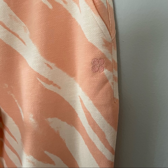 NWT Sweaty Betty Essentials Sweatshirt and Joggers Set - Picture 4 of 16